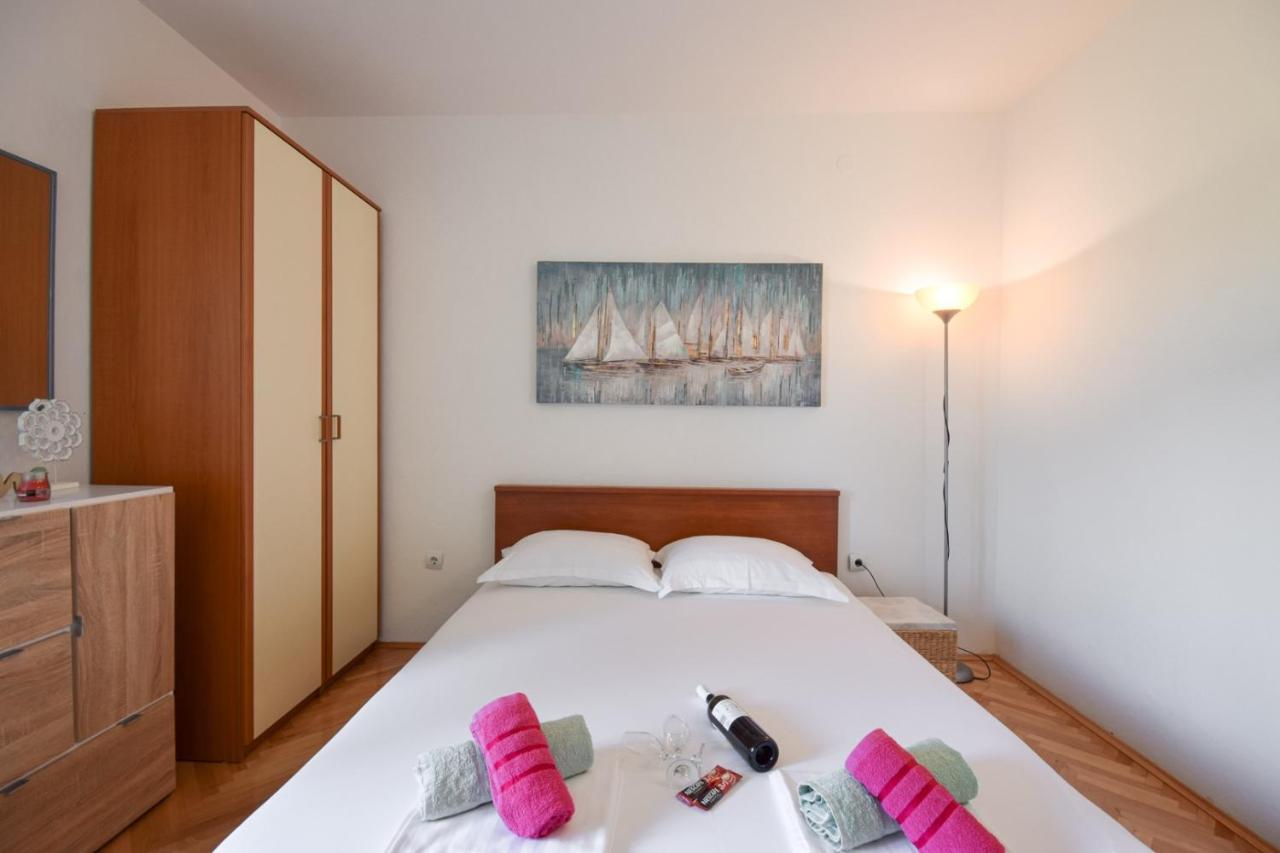 Marios Apartment Брела Екстериор снимка