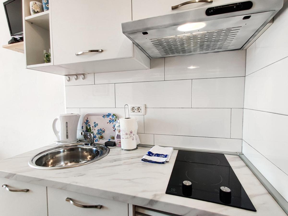 Marios Apartment Брела Екстериор снимка