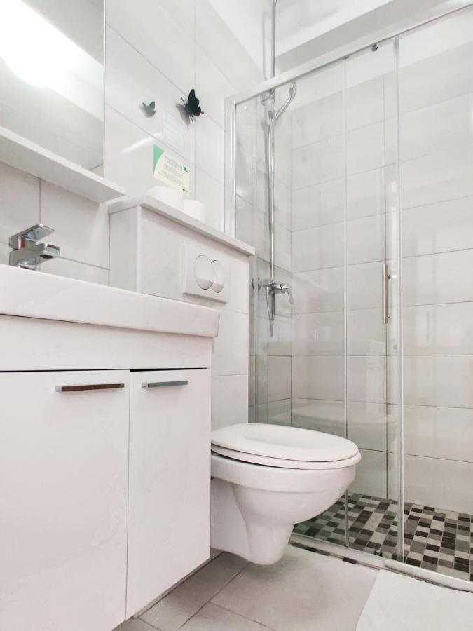 Marios Apartment Брела Екстериор снимка