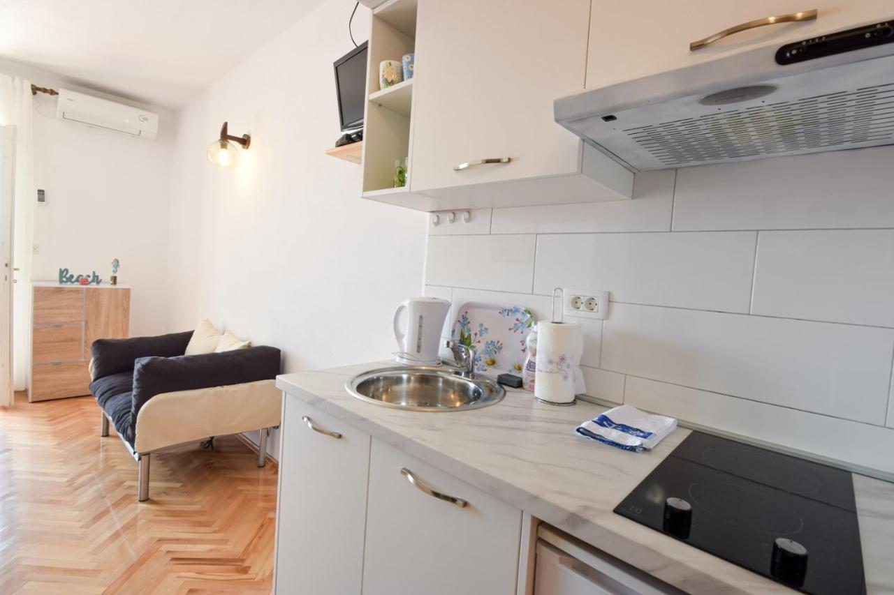 Marios Apartment Брела Екстериор снимка