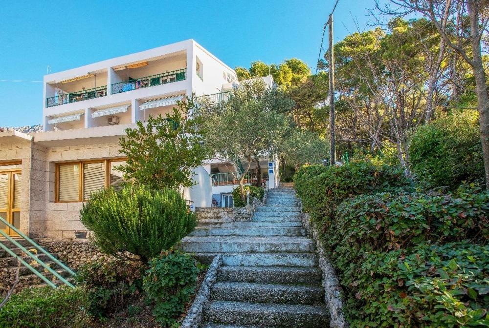 Marios Apartment Брела Екстериор снимка