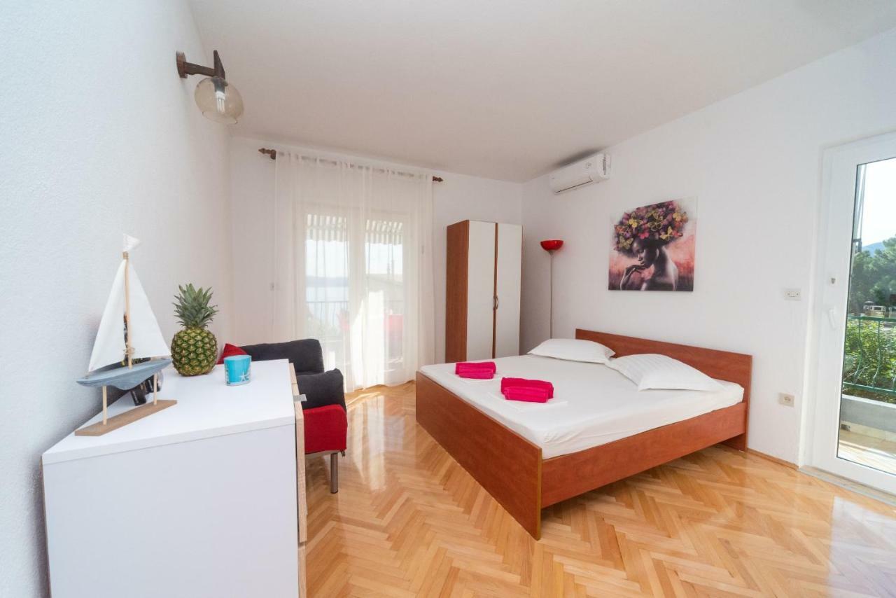 Marios Apartment Брела Екстериор снимка